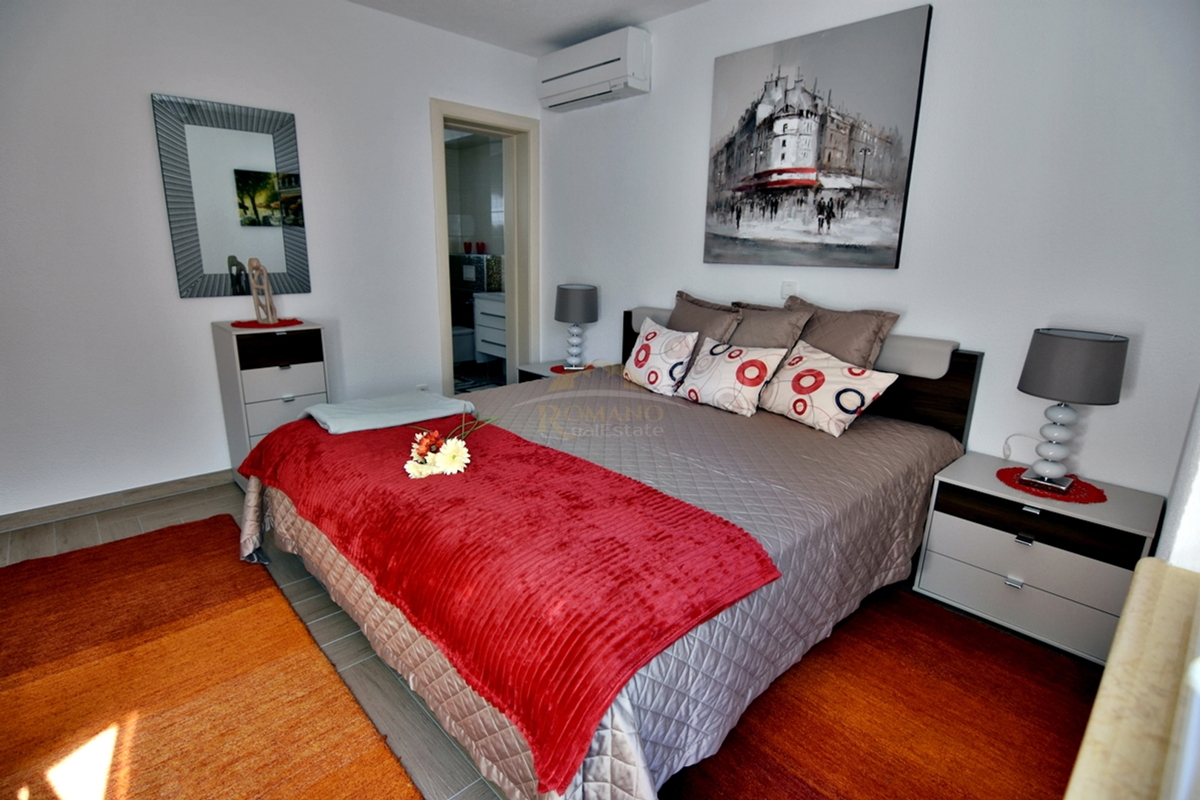 Casa finemente arredata a Čiovo/Okrug Gornji con splendida vista aperta